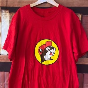 Bucee’s size small Red‎ logo T-shirt Unisex